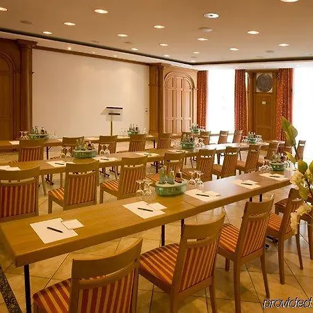 Roemischer Kaiser Hotel 3*