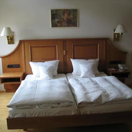 Hotel Roemischer Kaiser Trevír