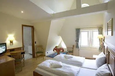 酒店 Roemischer Kaiser 3*